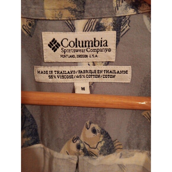 Columbia Men's Short Sleeve Sportswear Fish Pattern Medium - Picture 2 of 3
